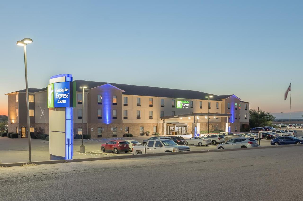 Holiday Inn Express & Suites N Waco Area - West By Ihg Экстерьер фото