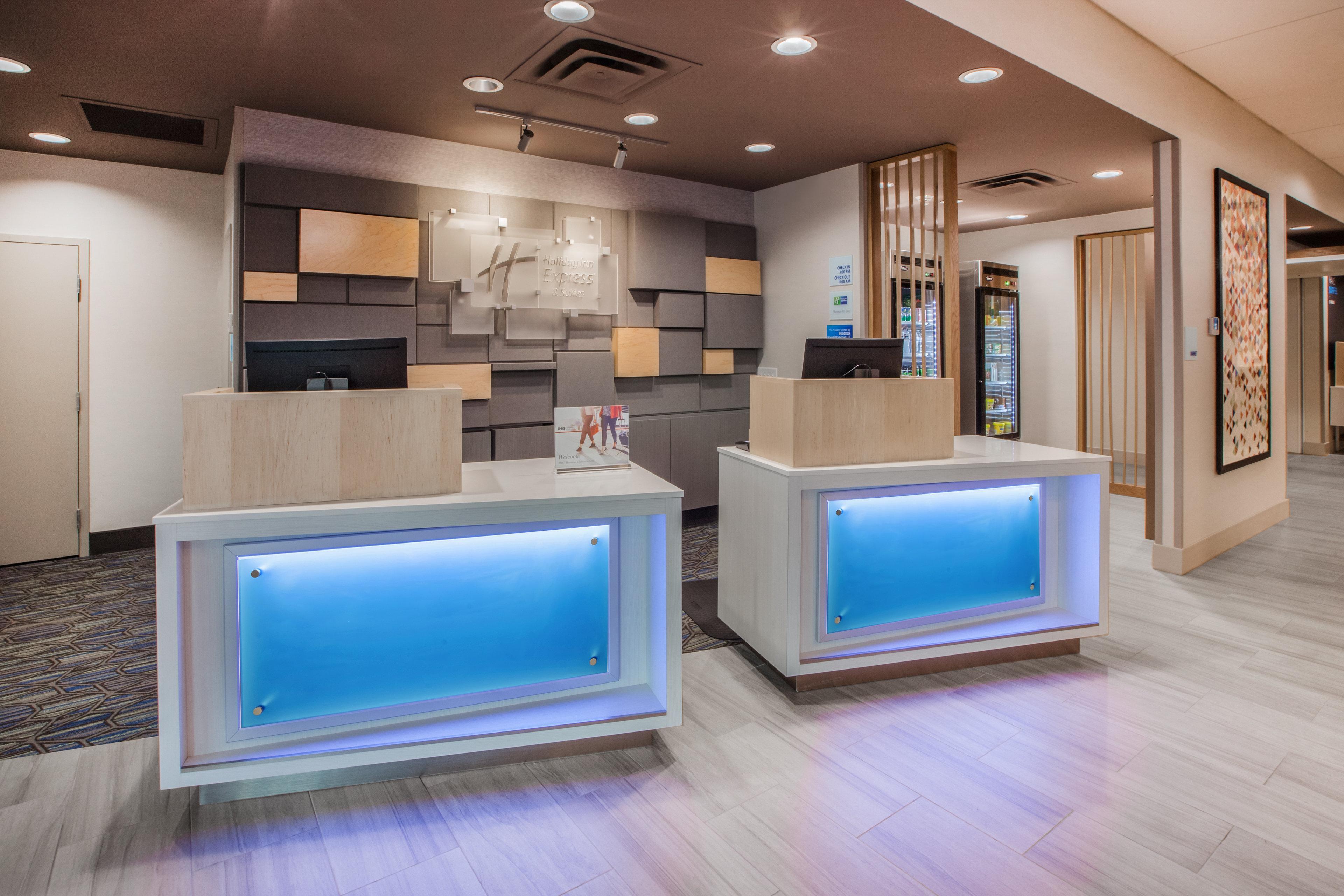Holiday Inn Express & Suites N Waco Area - West By Ihg Экстерьер фото